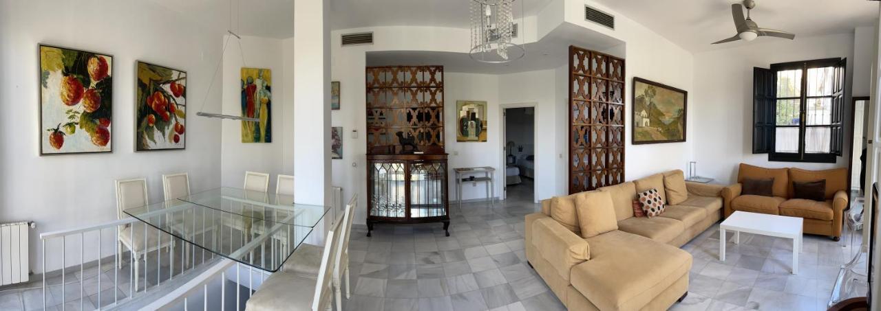 Casas De Sevilla - Puente De Triana * Siviglia